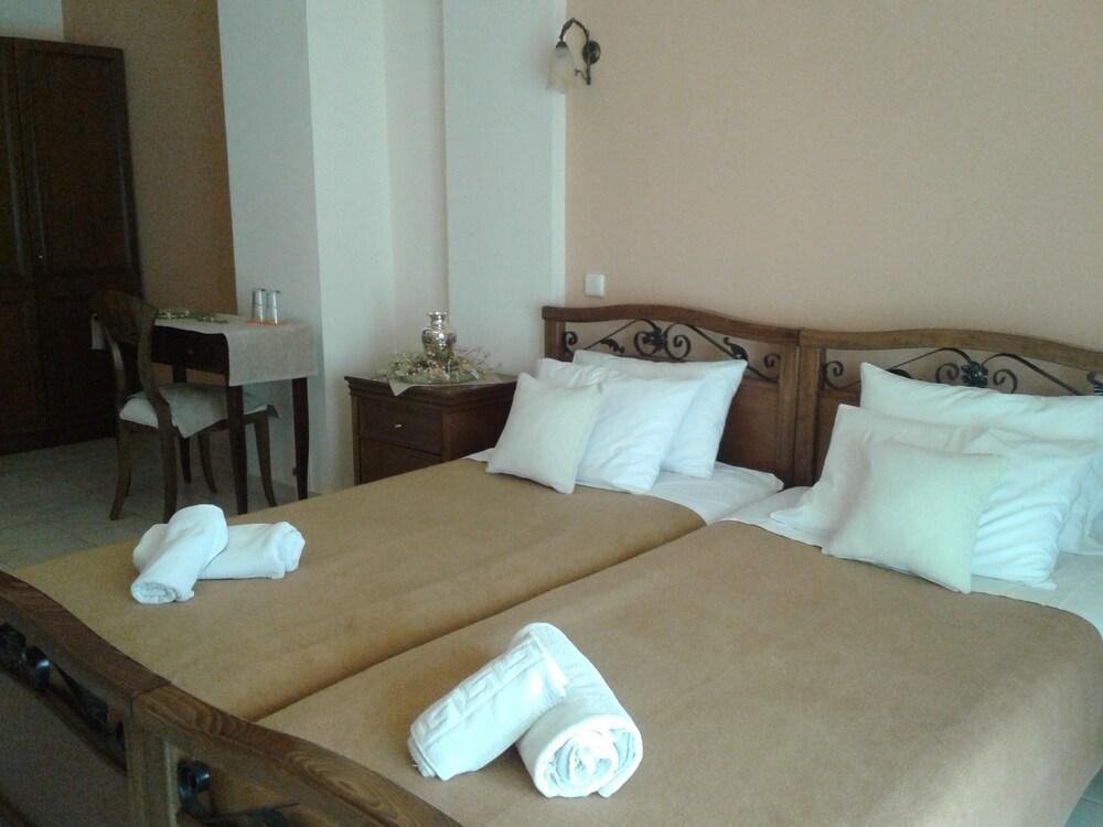 Hotel Archontiko Dimitra ヴェルギナ エクステリア 写真